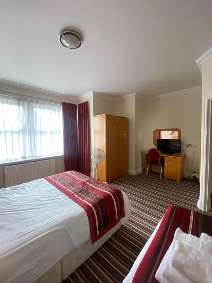 The Lawn Hotel Reading Exterior foto